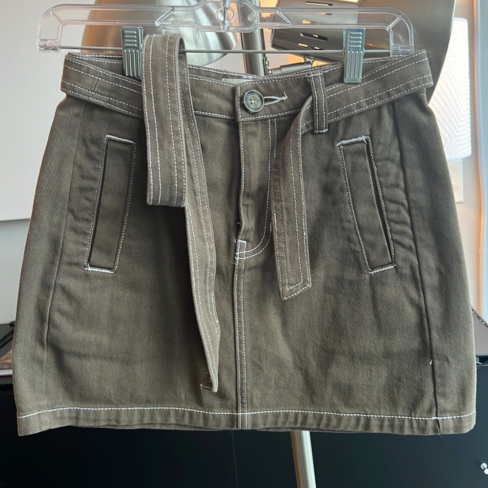 Pacsun, Military Green Jean Mini Skirt w matching belt, size 24
